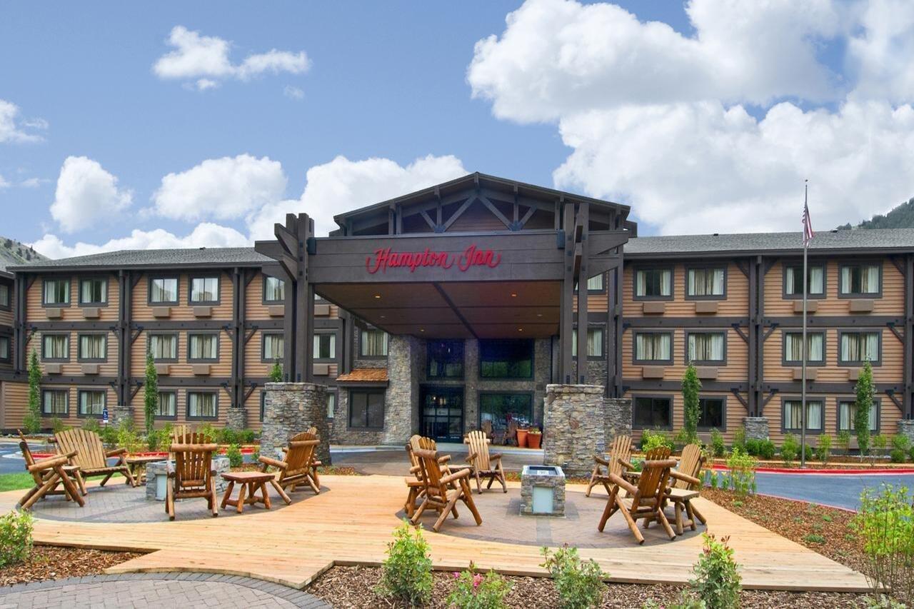 Hampton Inn Jackson-College Avenue Екстериор снимка
