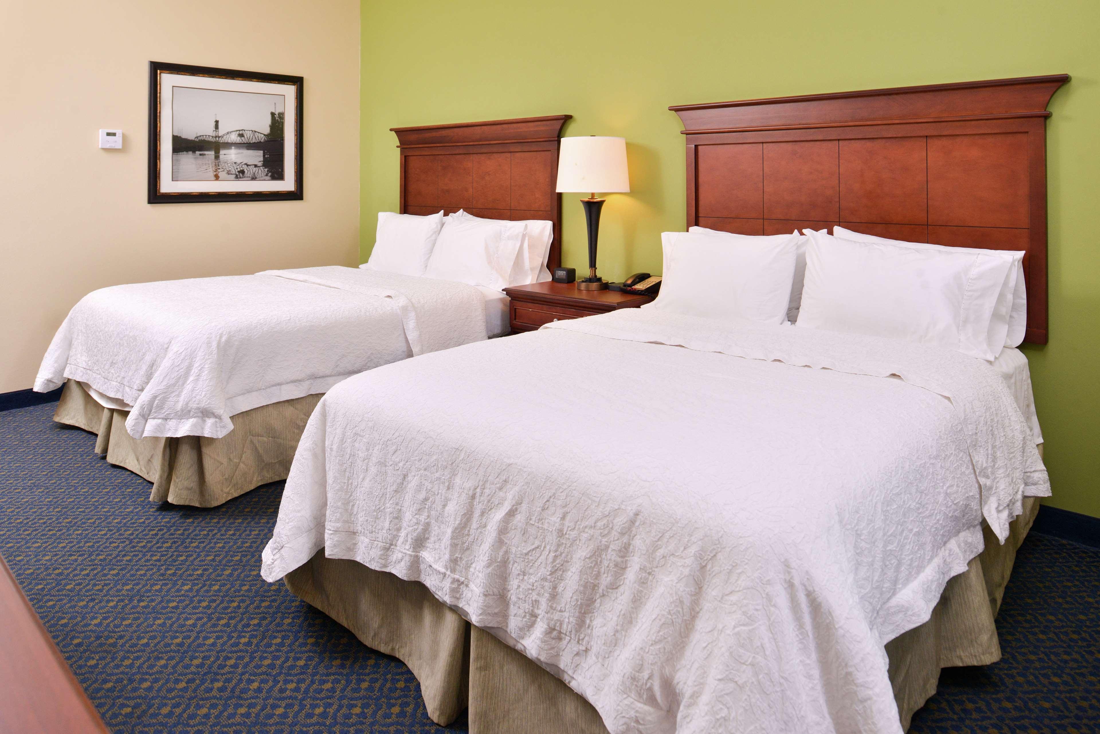 Hampton Inn Jackson-College Avenue Екстериор снимка