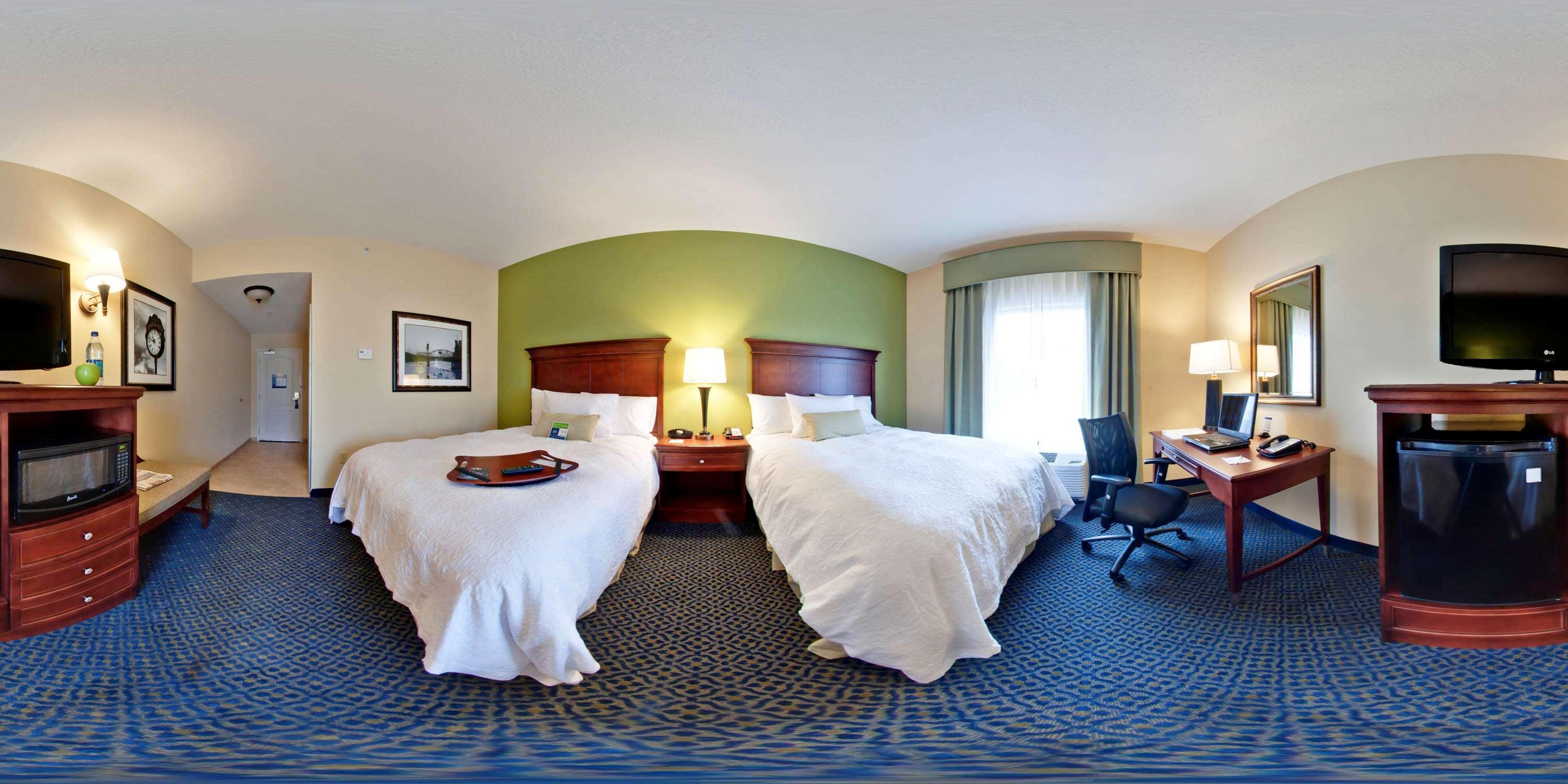Hampton Inn Jackson-College Avenue Екстериор снимка