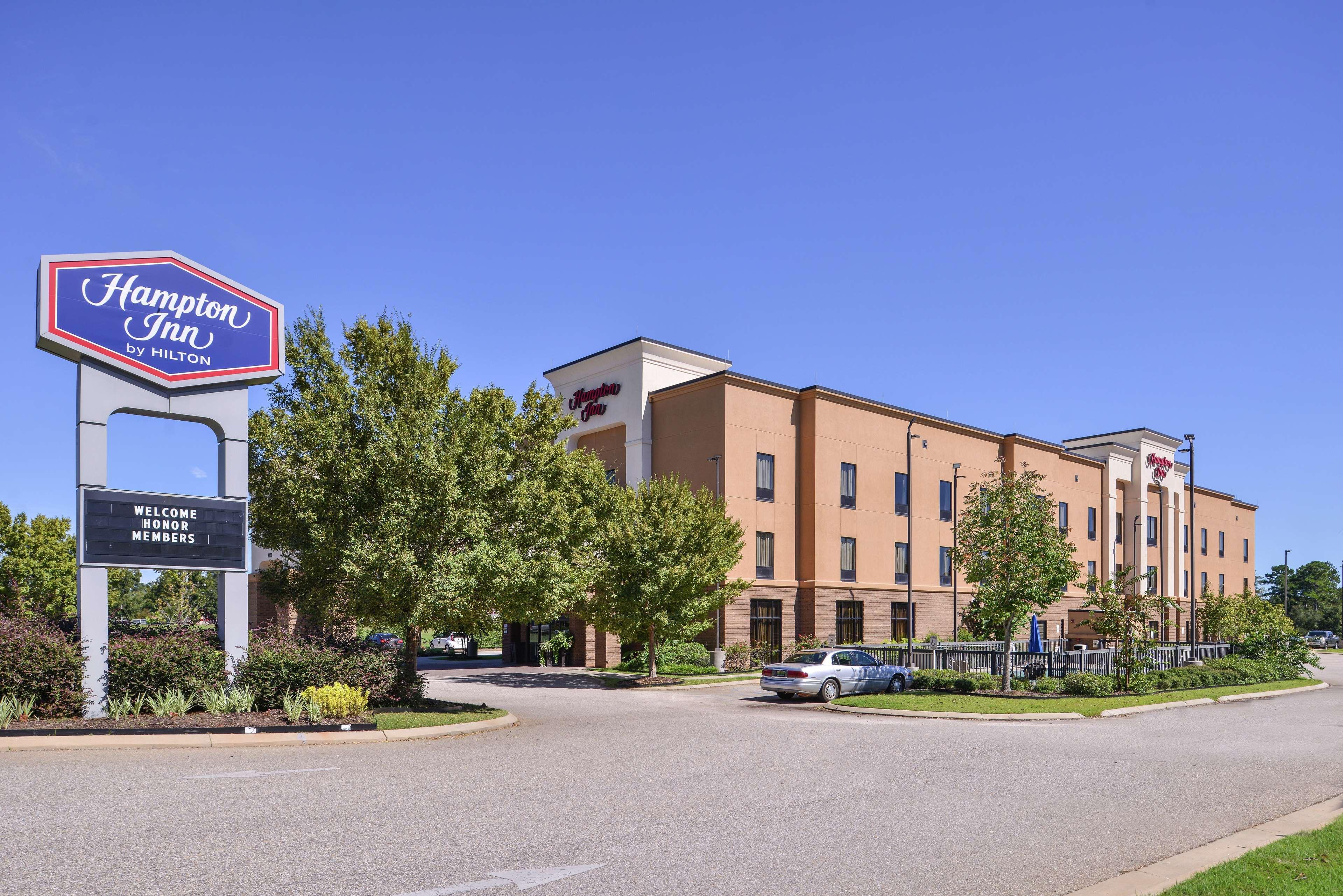 Hampton Inn Jackson-College Avenue Екстериор снимка