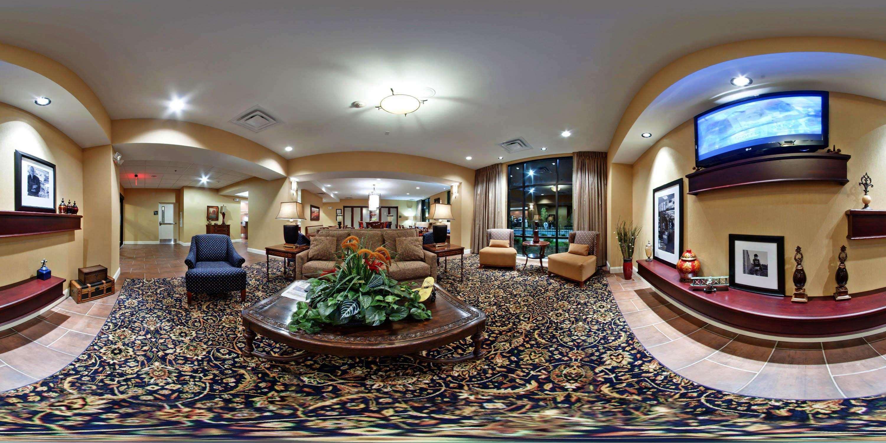 Hampton Inn Jackson-College Avenue Екстериор снимка