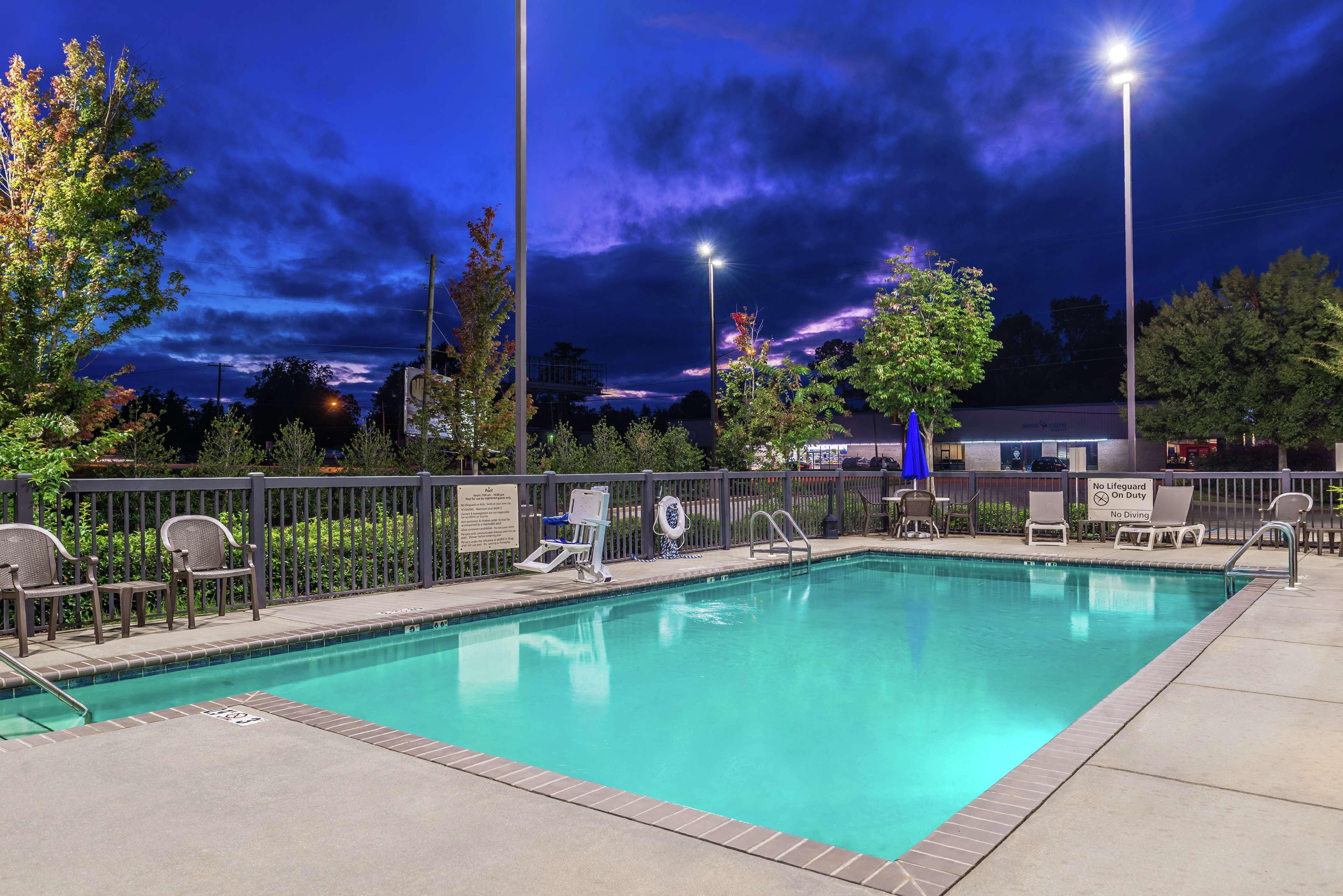 Hampton Inn Jackson-College Avenue Екстериор снимка